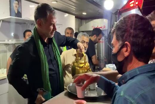 گزارش تصویری: وزیر جهاد کشاورزی در کسوت خادمی ابا عبدالله الحسین (ع)